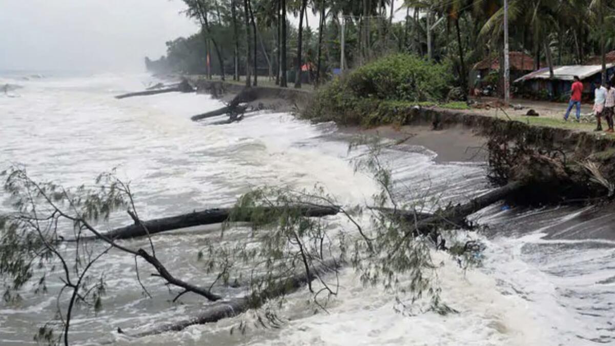 16 dead as Kerala badly hit by heavy rains
