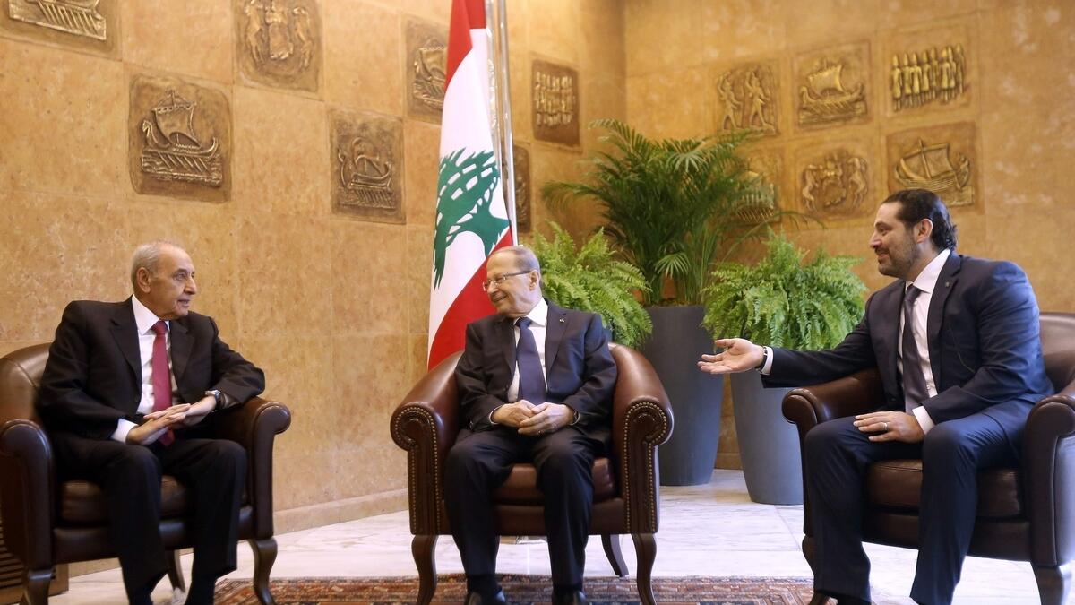 Lebanons PM Hariri puts resignation on hold
