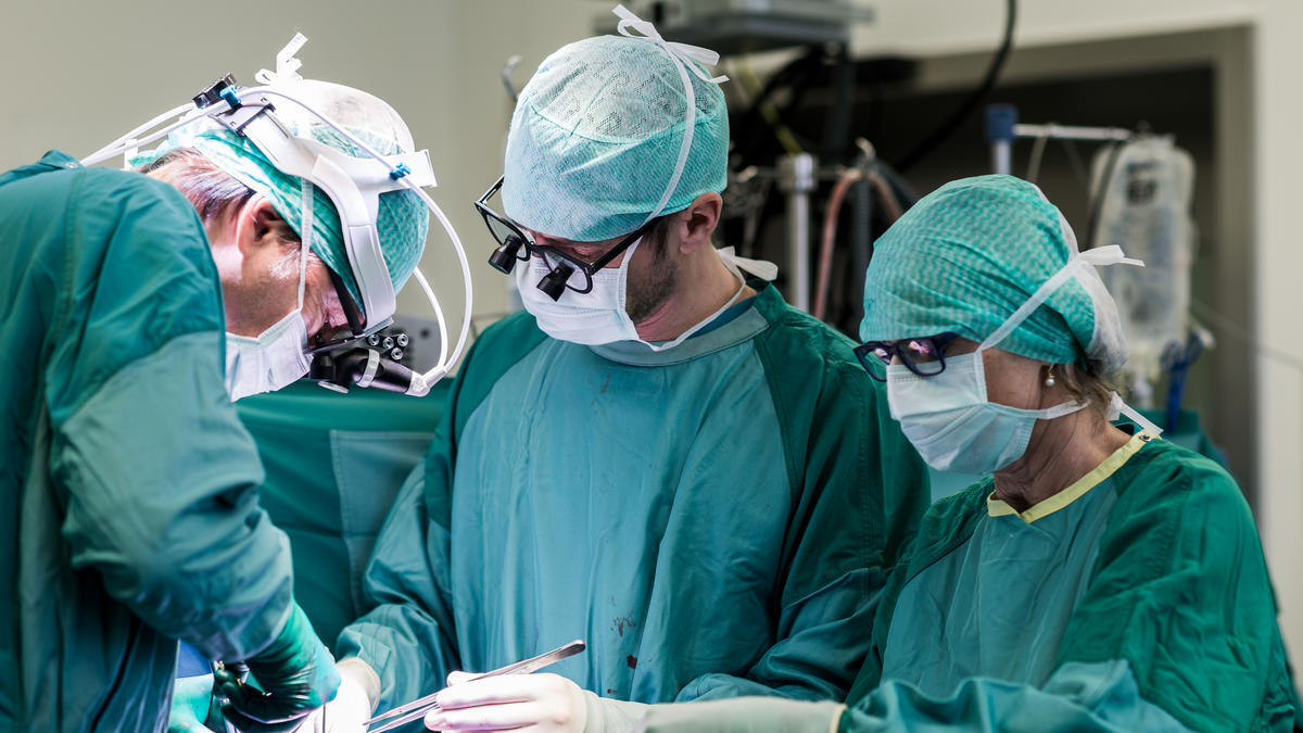 UAE surgeons perform one of the worlds rarest heart surgeries