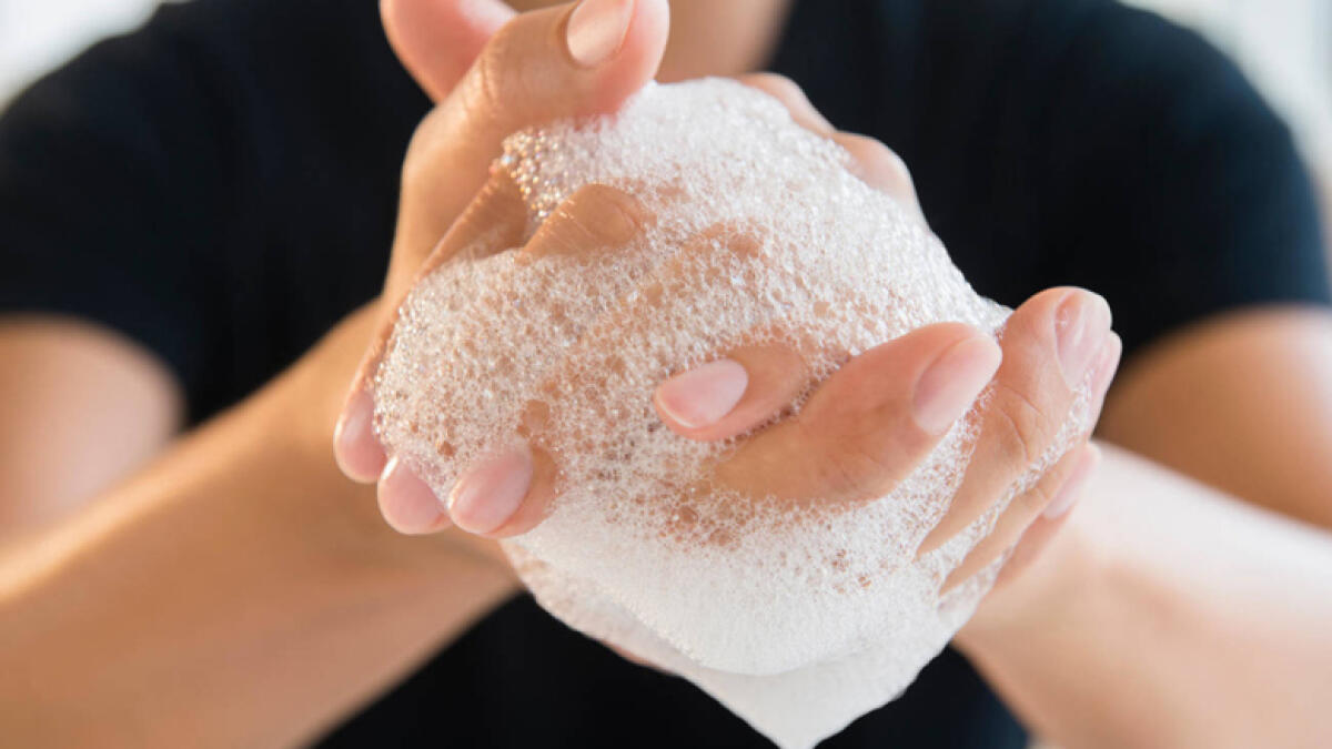 (4) Wash your hands for at least 20 seconds with soap and water, or with alcohol sterilizers.
