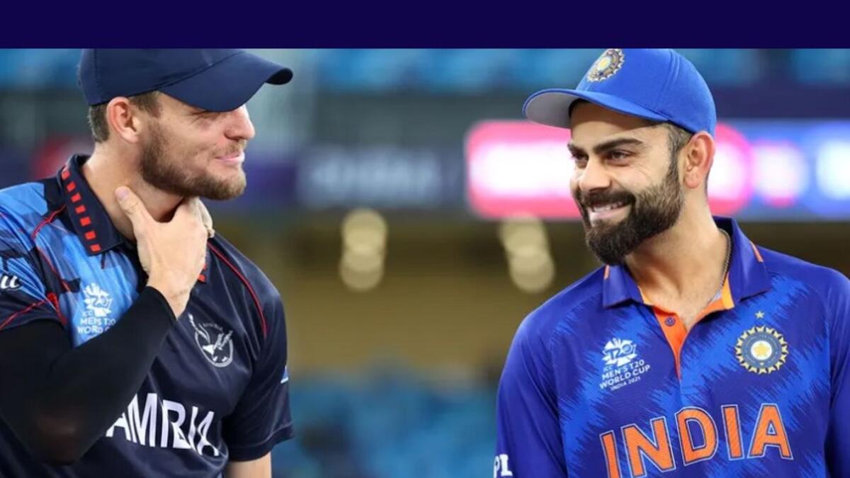 Indian captain Virat Kohli (right) thanked outgoing coach Ravi Shastri after the win over Namibia. (ICC Twitter)