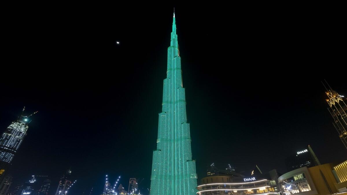 Dubais Burj Khalifa goes green for Irelands National Day