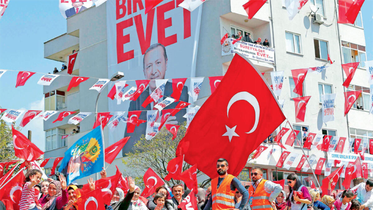 Tight race seen in Turkey vote