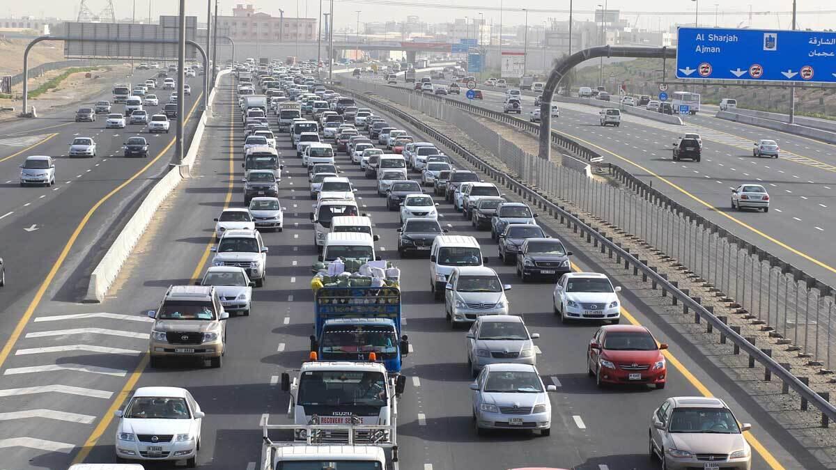 Dubai, residents, can, renew, car registration, without, paying fines