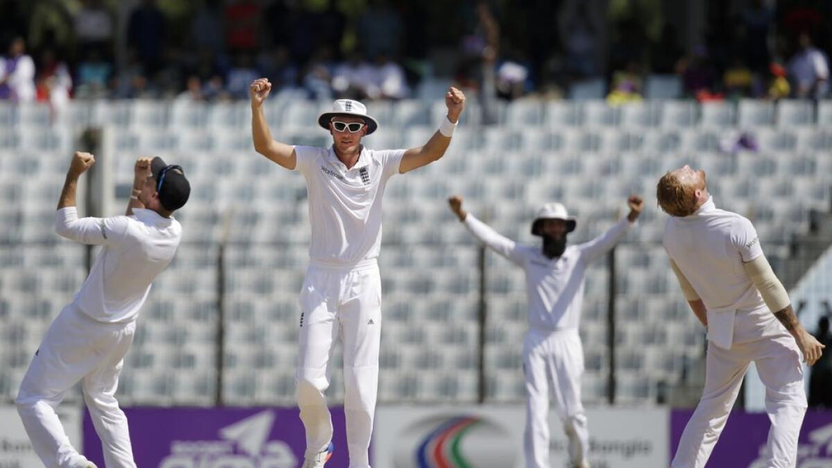 England edged out Bangladesh in a tight finish