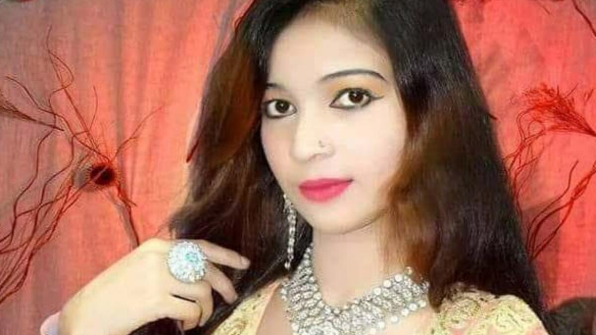 Pakistan singer shot dead for not standing up while singing 