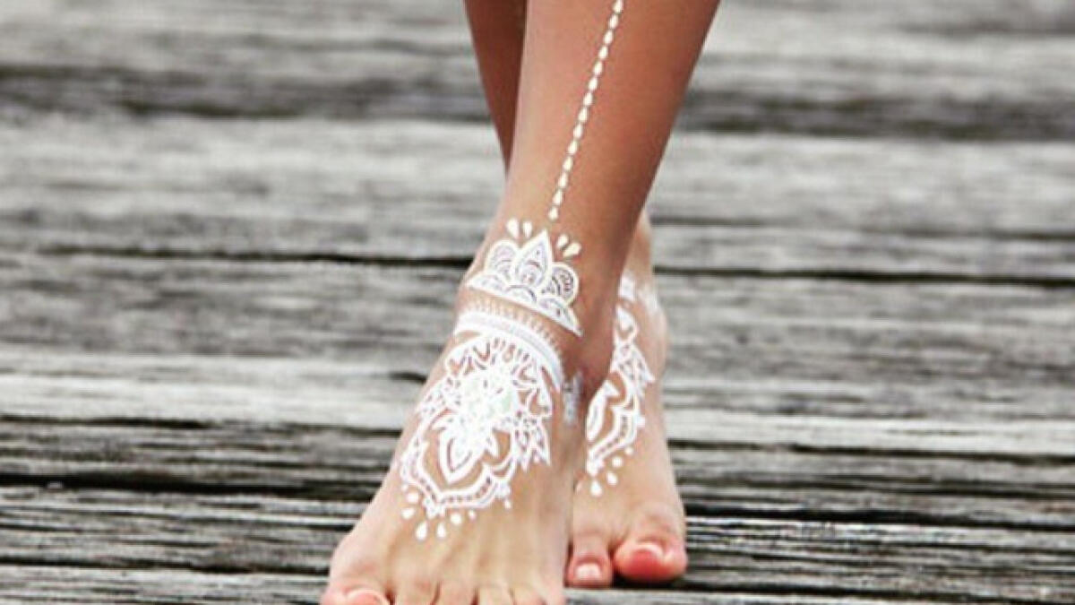 Dubai municipality warns of use of white henna