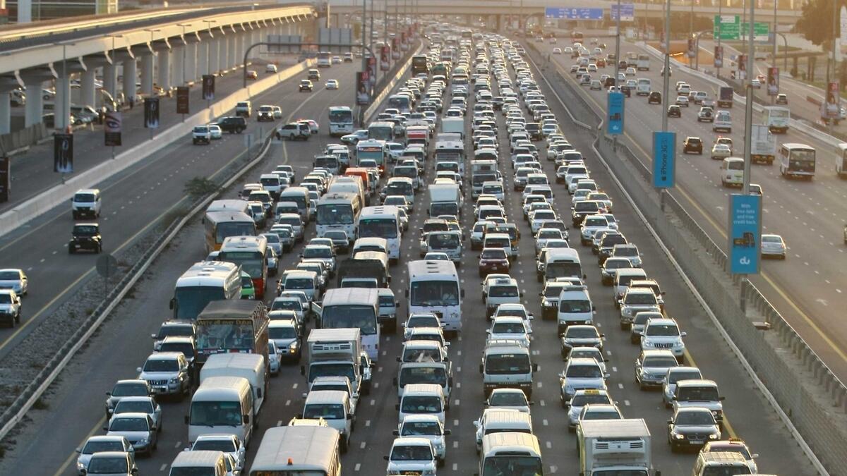 Multiple accidents delay drivers on Dubai roads