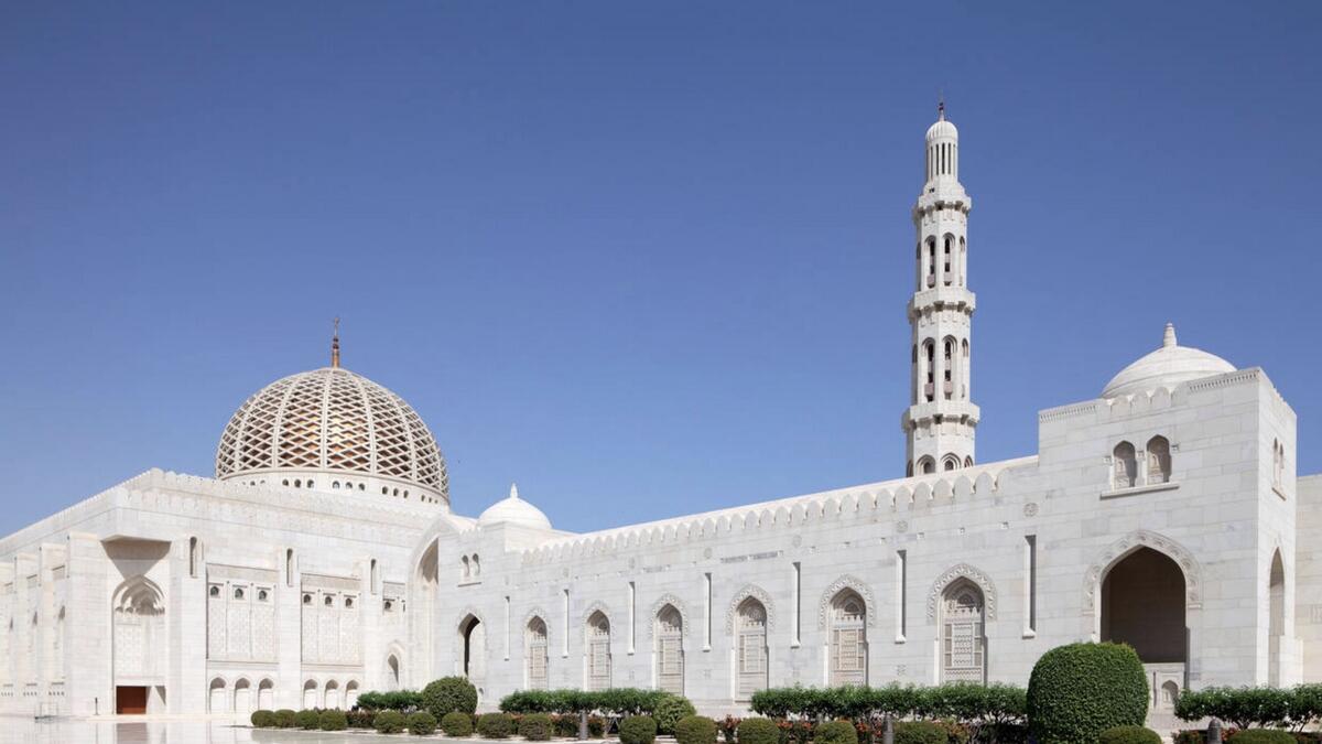 Coronavirus, Oman, reopen mosques, November 15