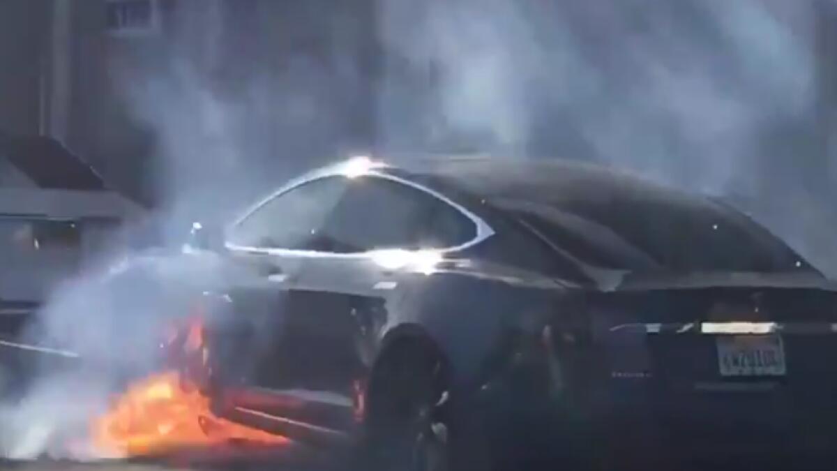 Video: Actress says husbands Tesla car shot flames in traffic