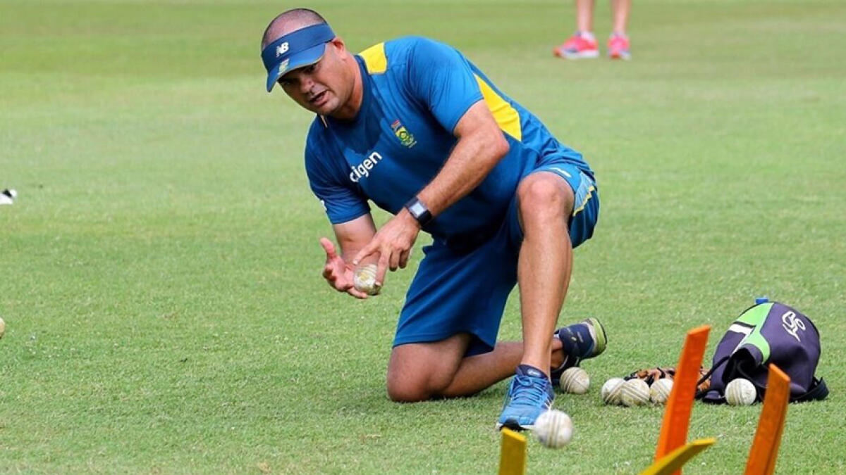 Charl Langeveldt, coach of Kings XI Punjab, said that young pacers in the team need to step up when needed.