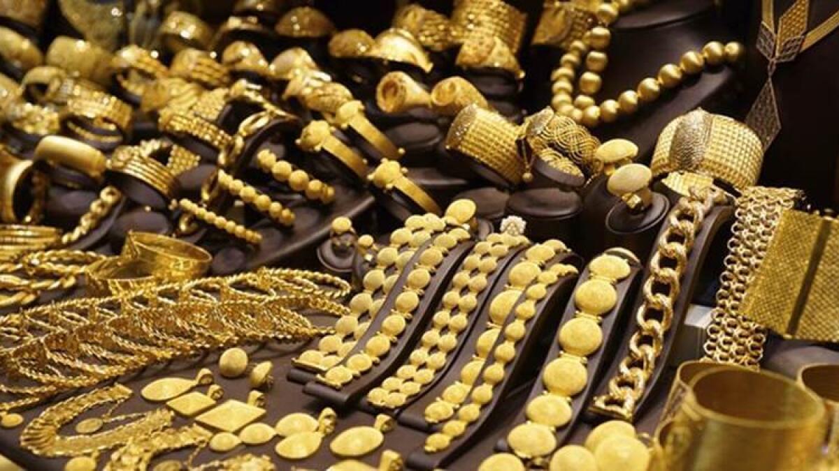Gold price in India drops below Rs30,000