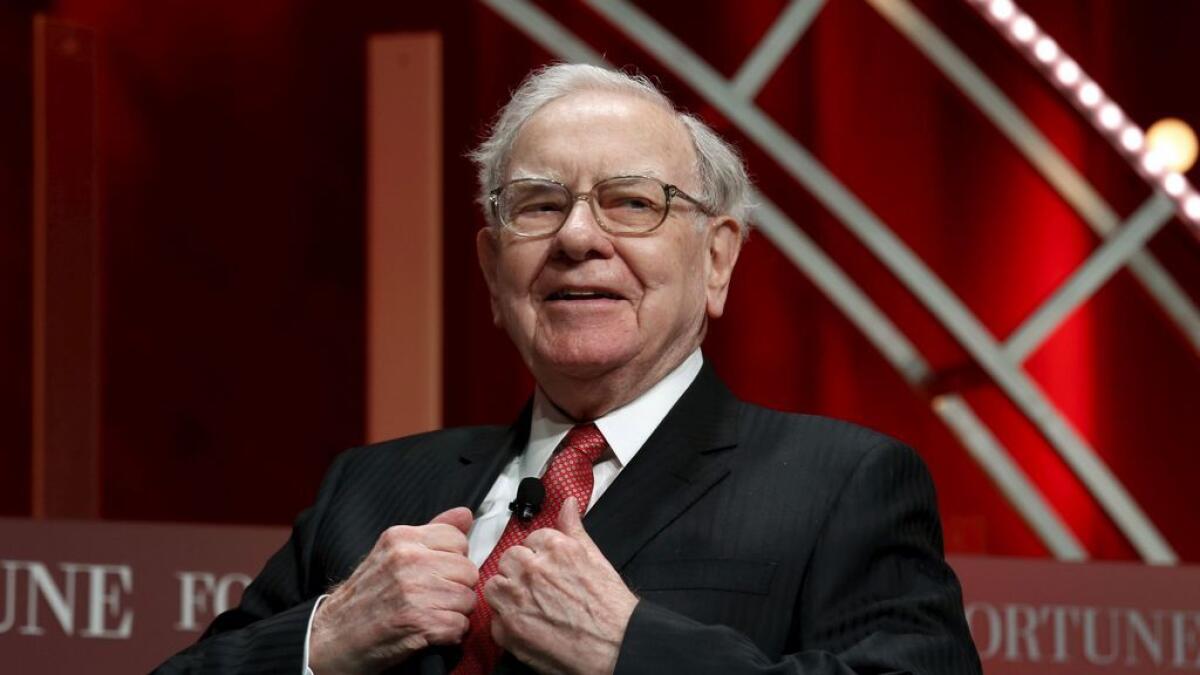 Warren Buffett, Quicken Loans founder join Yahoo bid party