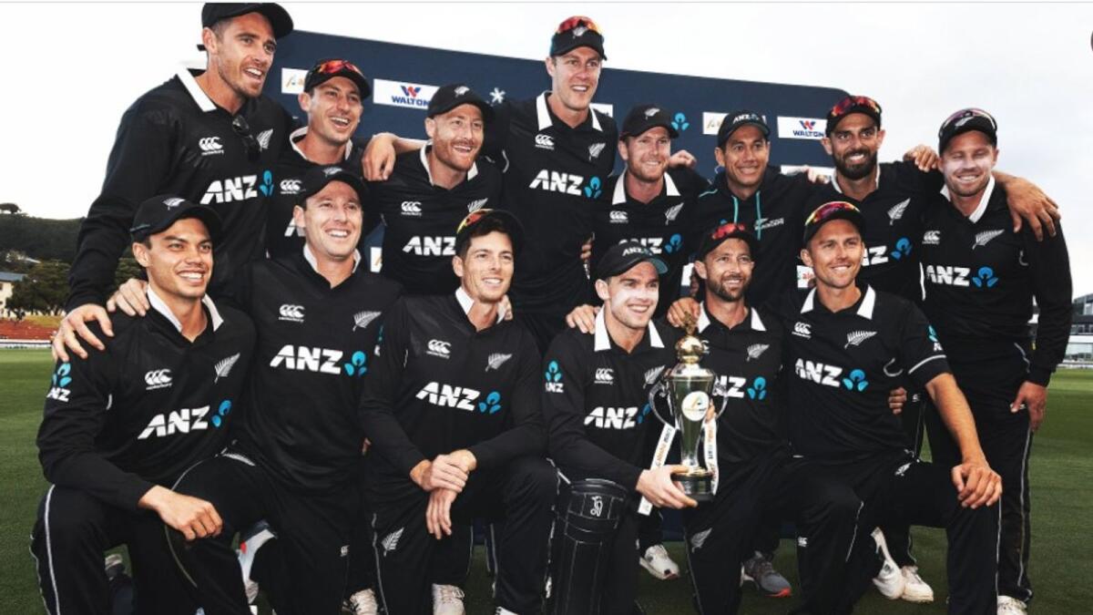 New Zealand players celebrate with the trophy. (ICC Twitter)