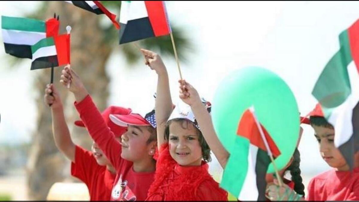 Dh1,000 fine, jail for mishandling UAE flag 