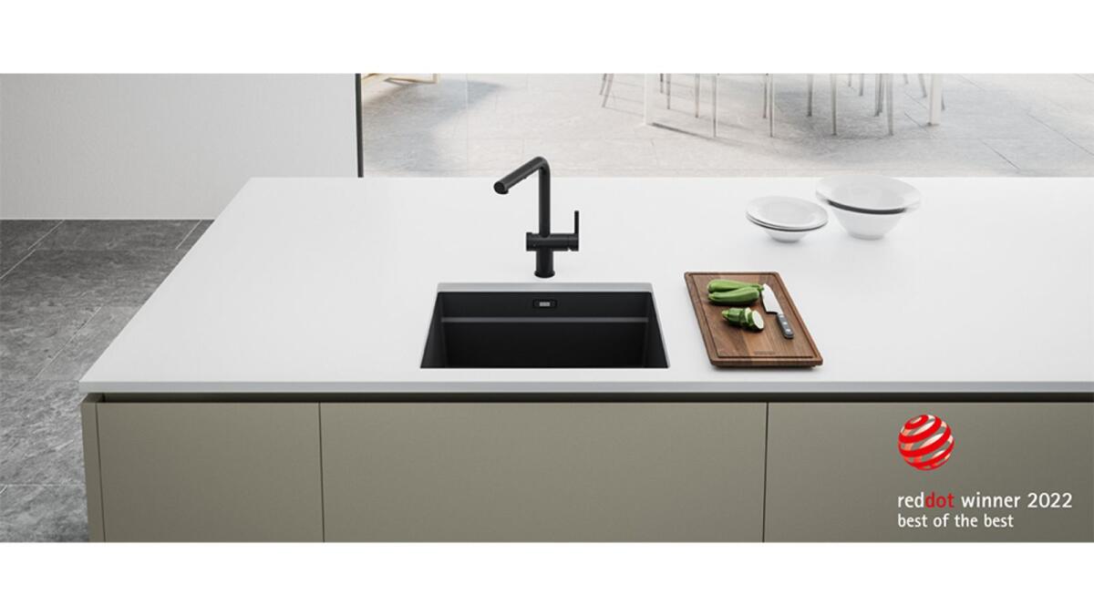 The award-winning Kubus 2 sink and Active Twist tap in matte black finish.