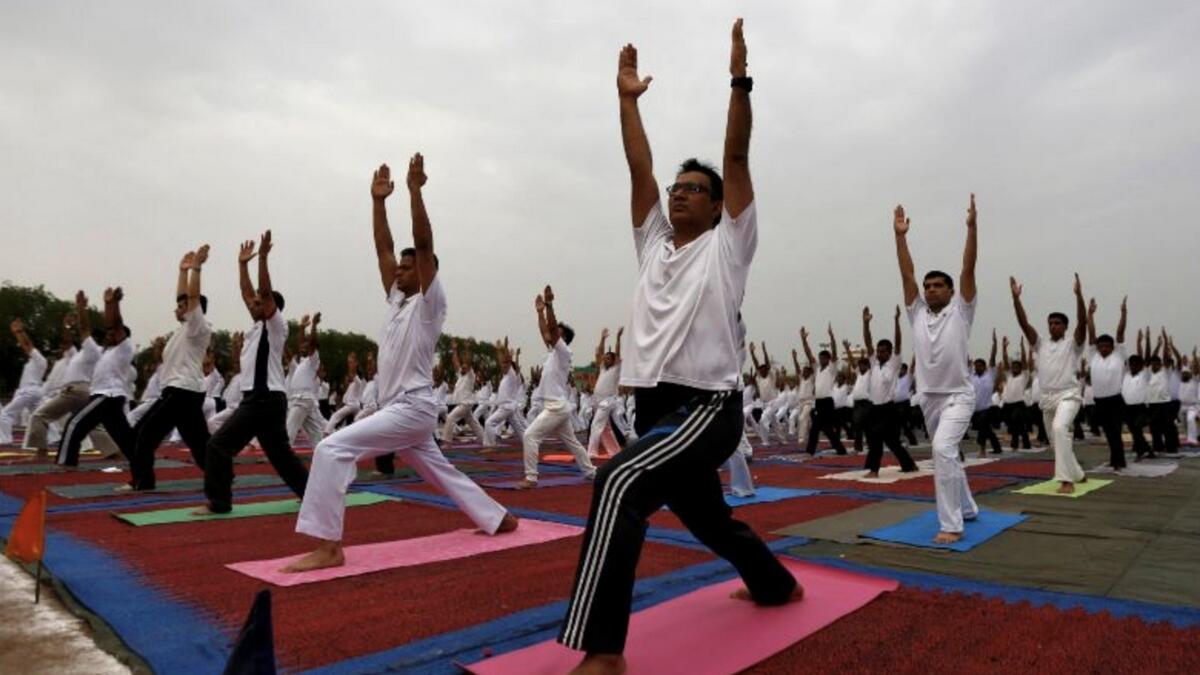 Sri Sri Ravi Shankar to hold yoga sessions in UAE