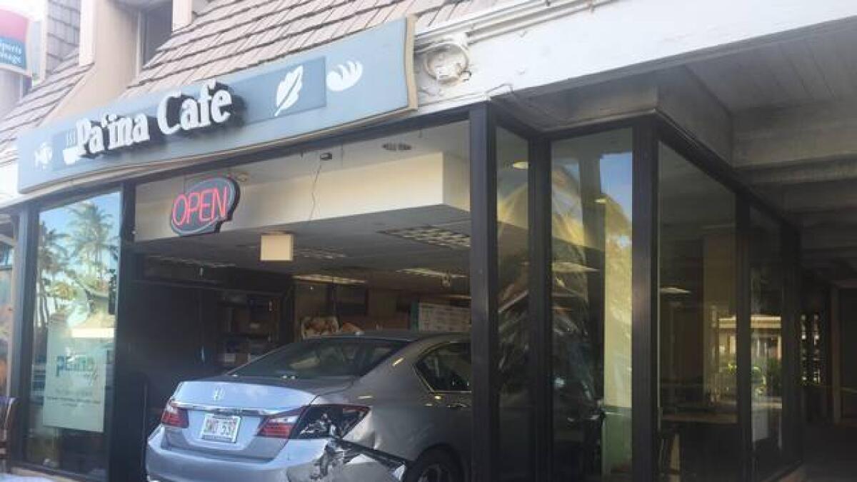 Multiple injuries after car crashes into Honolulu restaurant