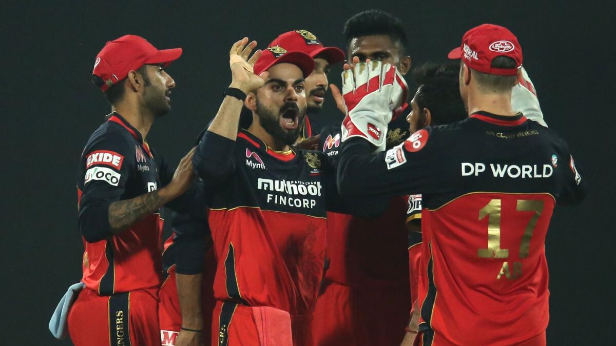 RCB are overly dependent on Virat Kohli (second left) and AB de Villiers (right) for runs. — IPL