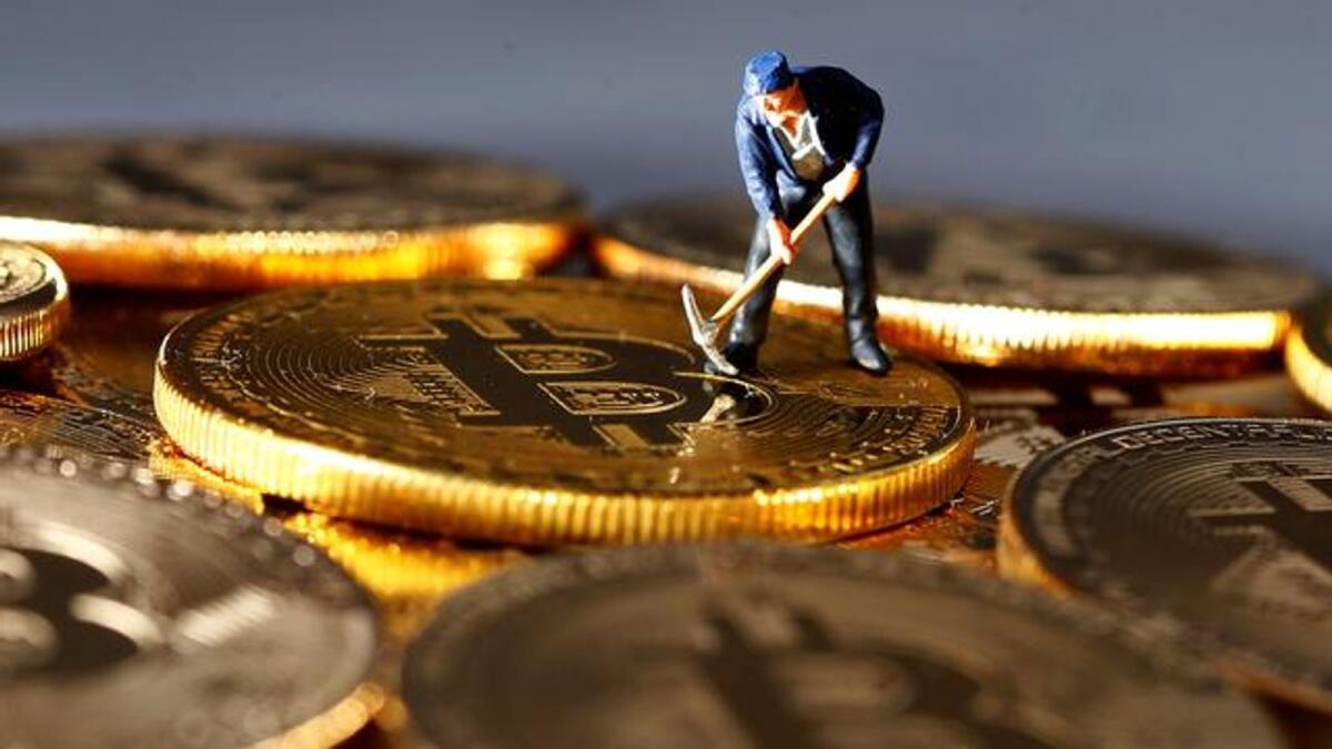 Mining for cryptocurrencies won't end up very well for those who stumble into scammers.