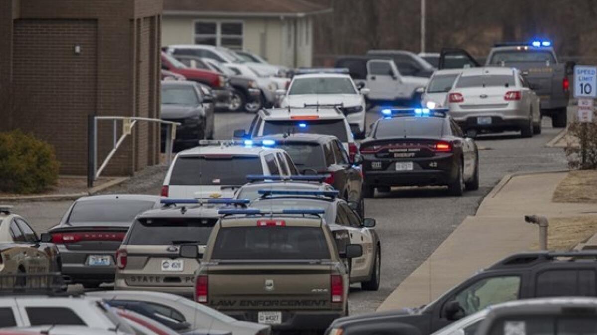  Kentucky school shooting leaves two dead, 17 hurt