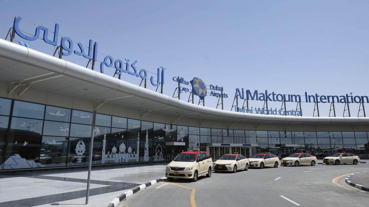 Dh5 taxi flag down rate for passengers arriving through Dubais Al Maktoum International Airport