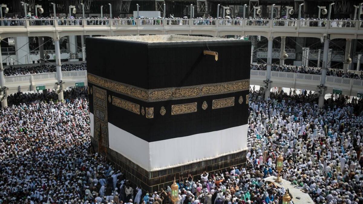 Muslim pilgrims mass in Makkah for Haj 