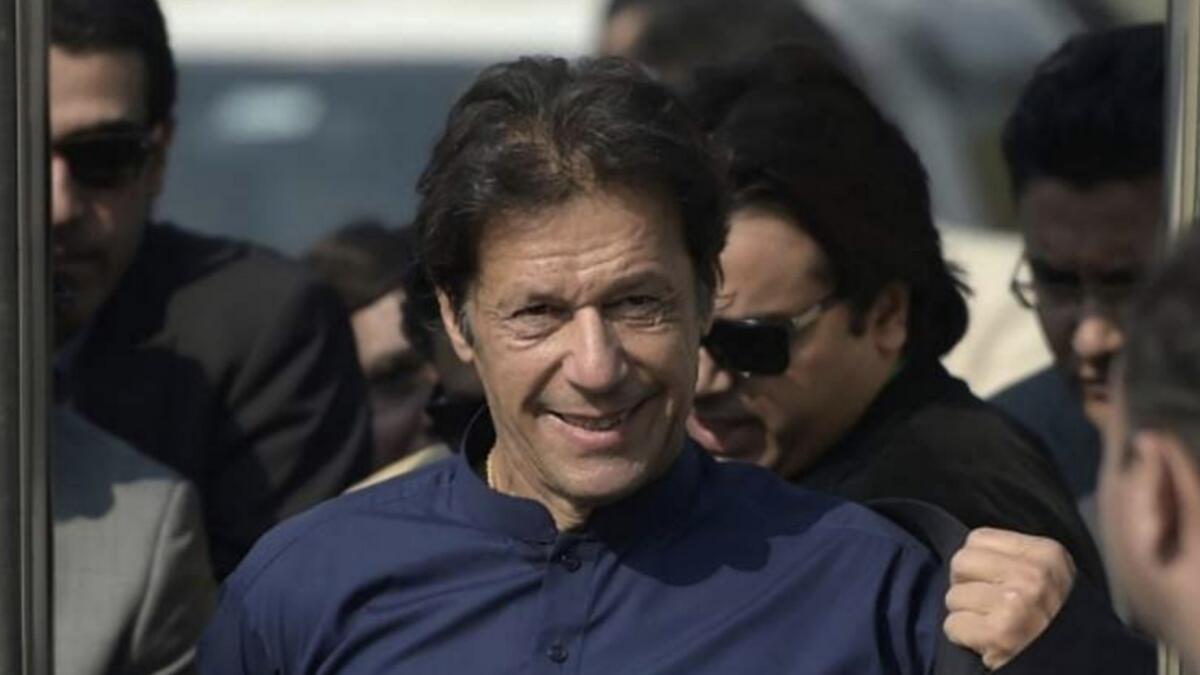 Imran Khans cabinet bans first-class air travel for top officials