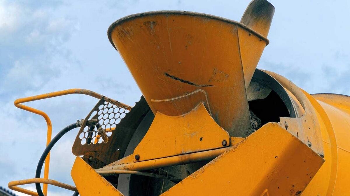 Worker falls to death from concrete mixer in UAE