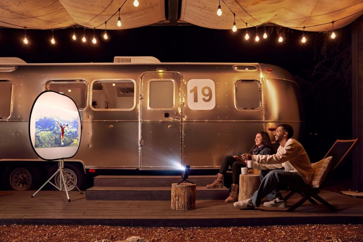 Whether you're camping, visiting friends or just want to have an impromptu movie session just about anywhere, the the Nebula Capsule 3 projector by Anker is your companion.