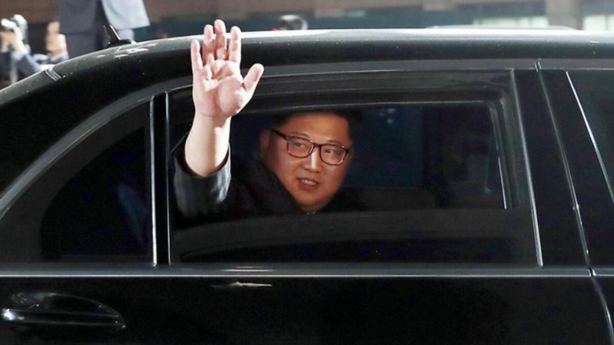 North Korean leader Kim Jong Un meets with Singapore Prime Minister 