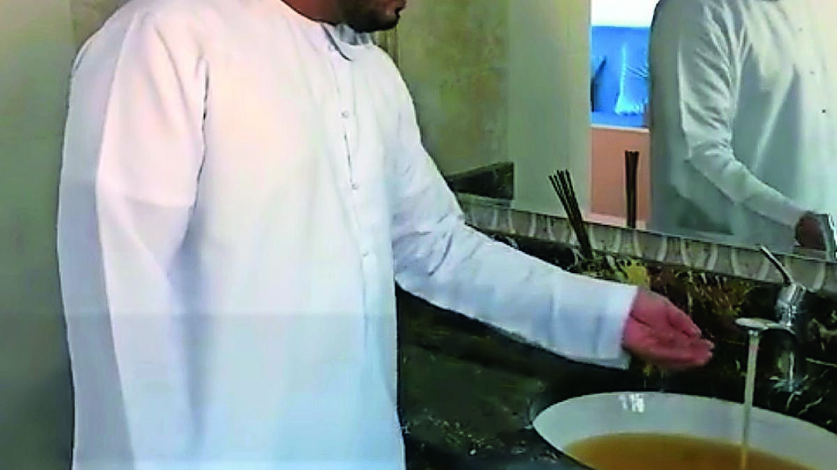 RAK residents complain of red water