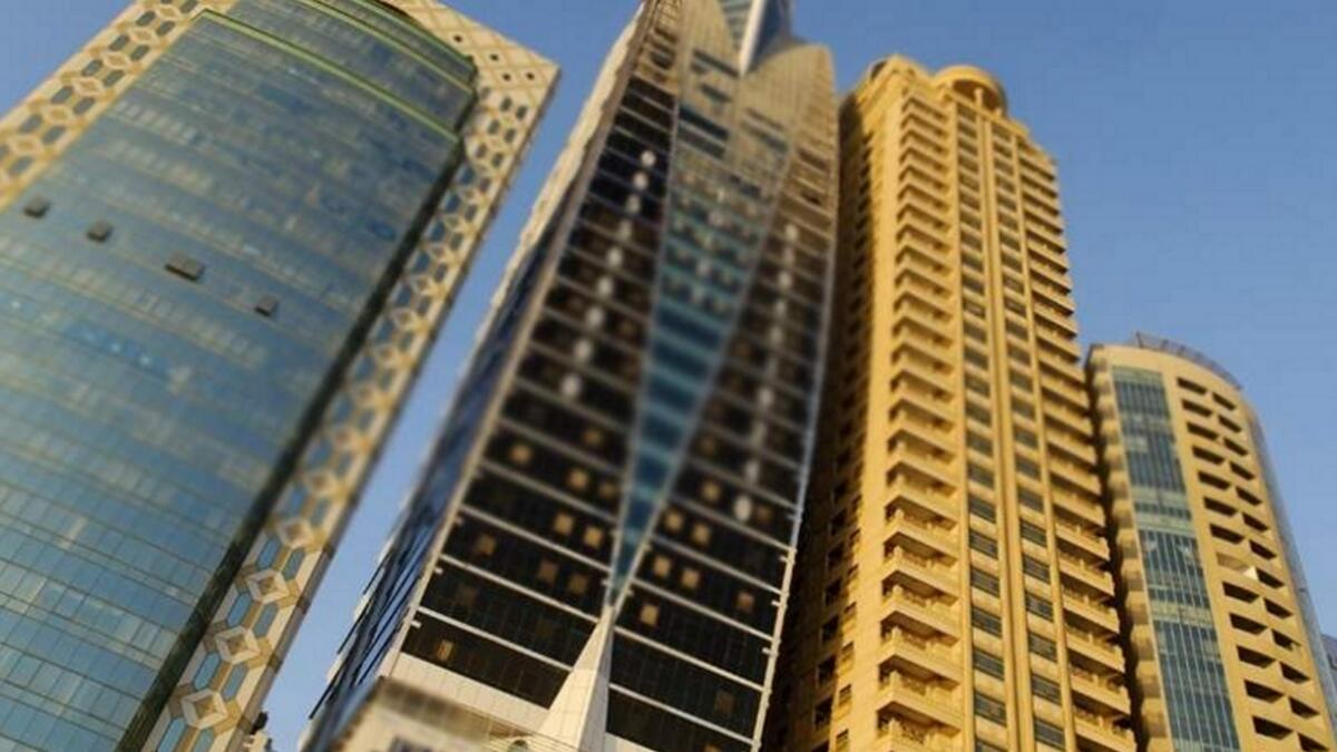 Woman falls to death from 7th floor in Sharjah 