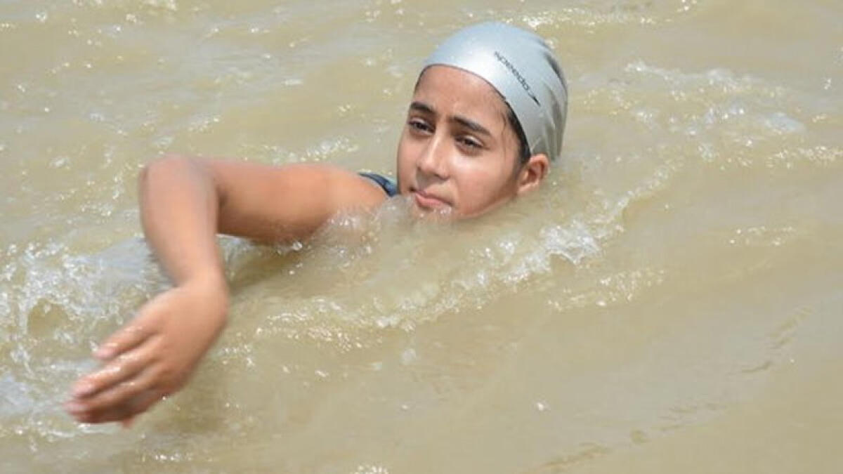 11-yr-old girl aims to swim 570km in 10 days