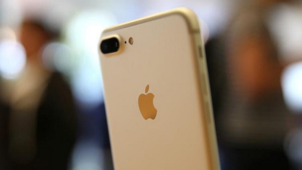 Apple plans to launch 5G iPhone in 2020, report says