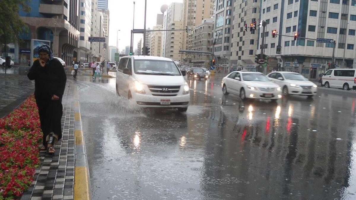 Rain in Abu Dhabi on Tuesday afternoon. Photo by Syed Hameeduddin Quadri / Khaleej Times