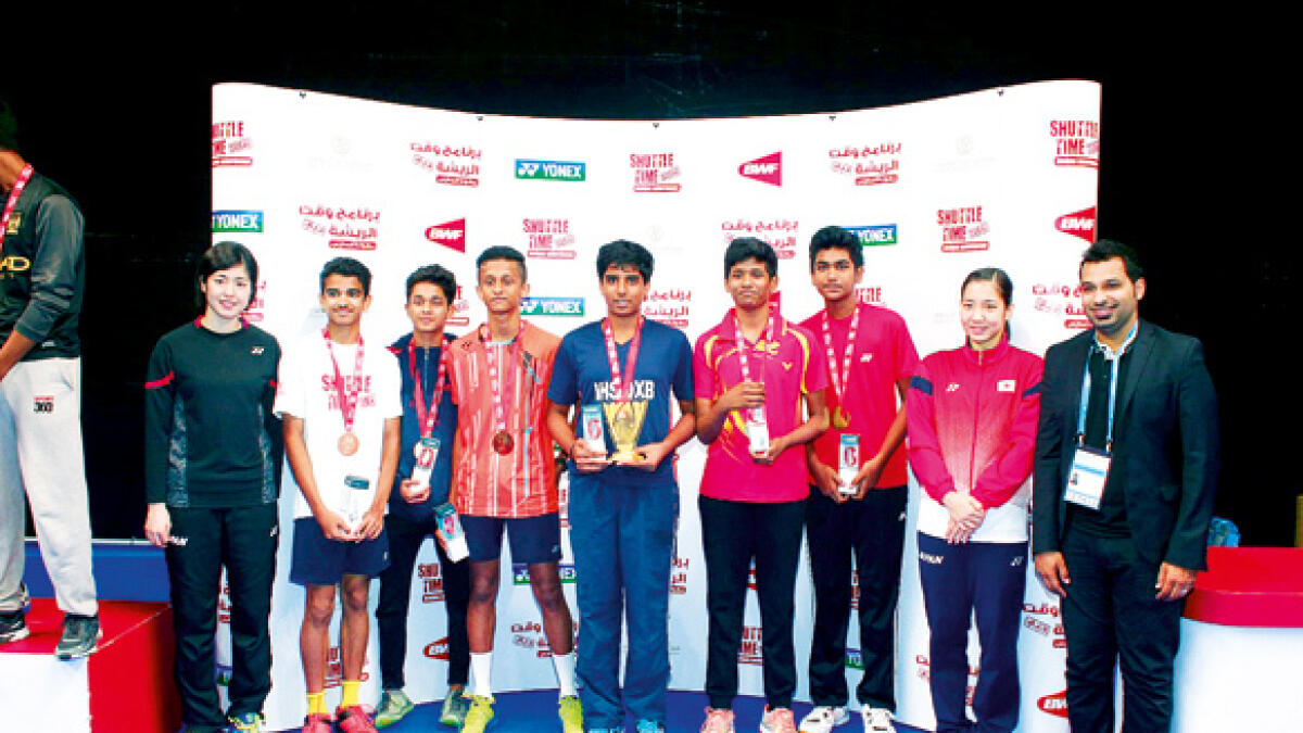 Indian High School shuttlers sizzle