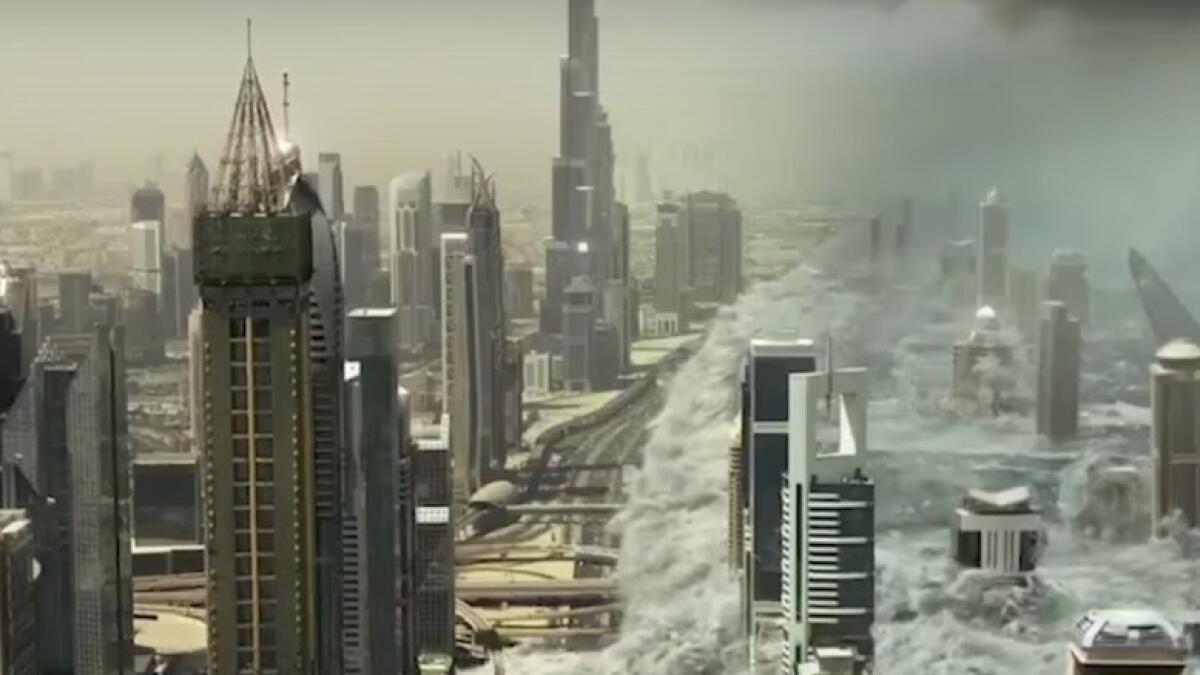 Video: Huge waves lash Dubai in Geostorm releasing next week