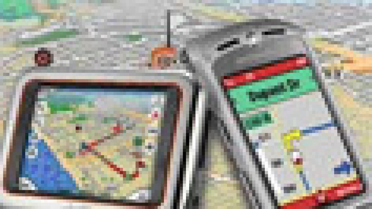 GPS cell phone apps challenge standalone devices