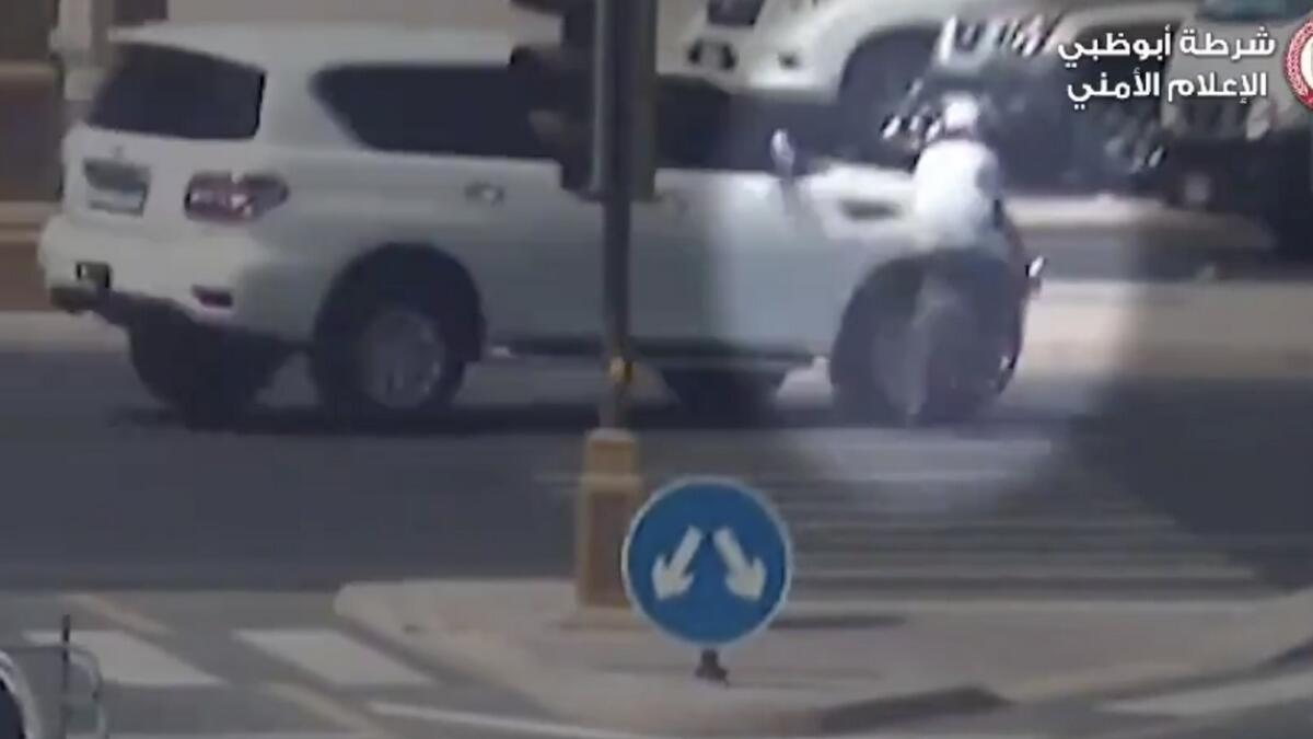 Video: How careless drivers put lives of pedestrians at risk