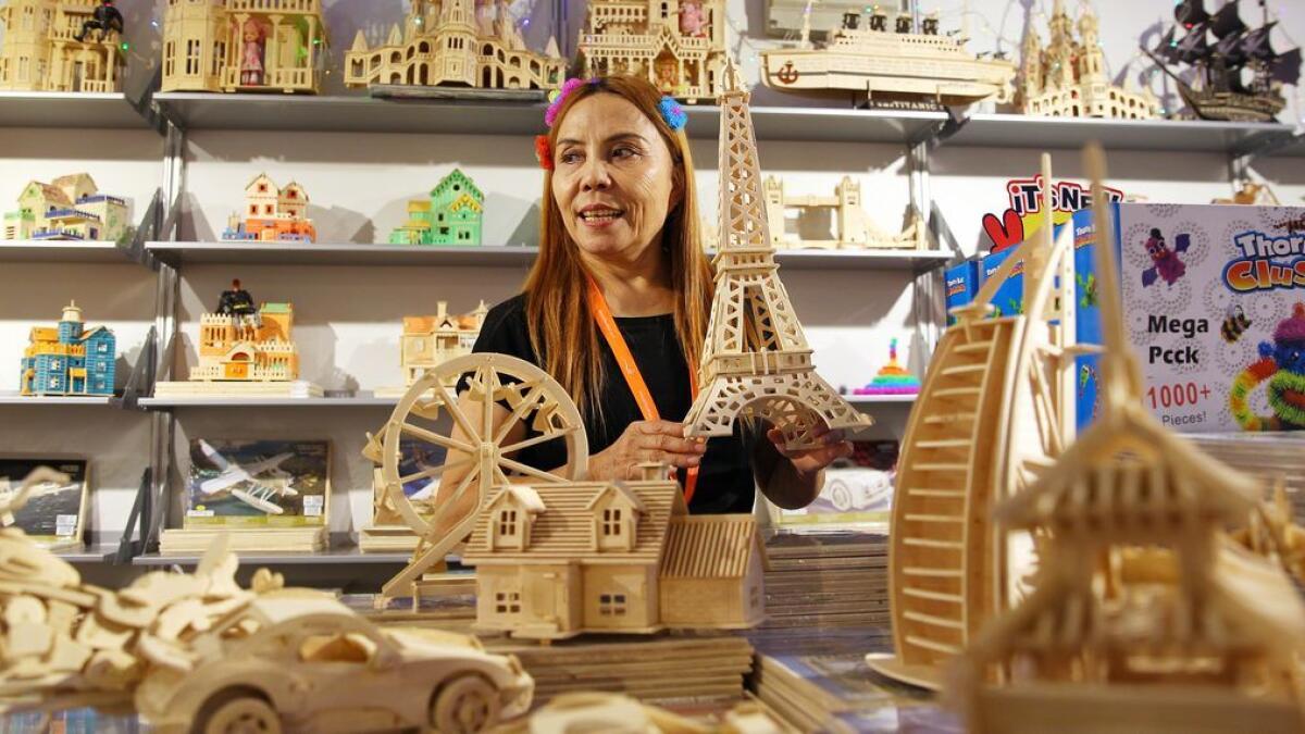 Build the UAEs iconic locations in wood!