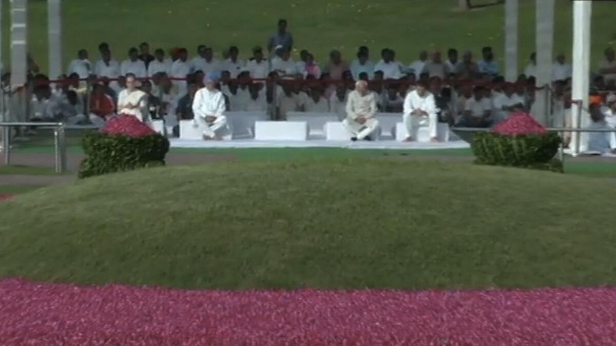 Narendra Modi, Rahul Gandhi pay tribute to Nehru on 55th death anniversary