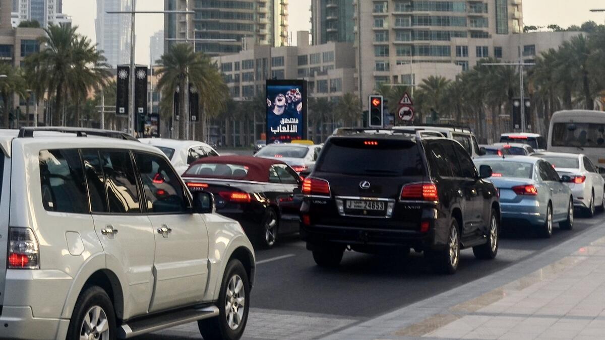 Sharjah, Heavy vehicle, Dubai accident, fire