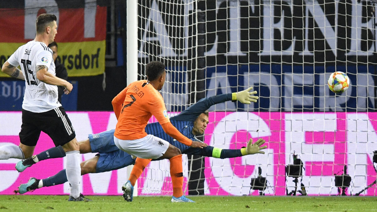Germany slip up to the Netherlands; Croatia thrash Slovakia