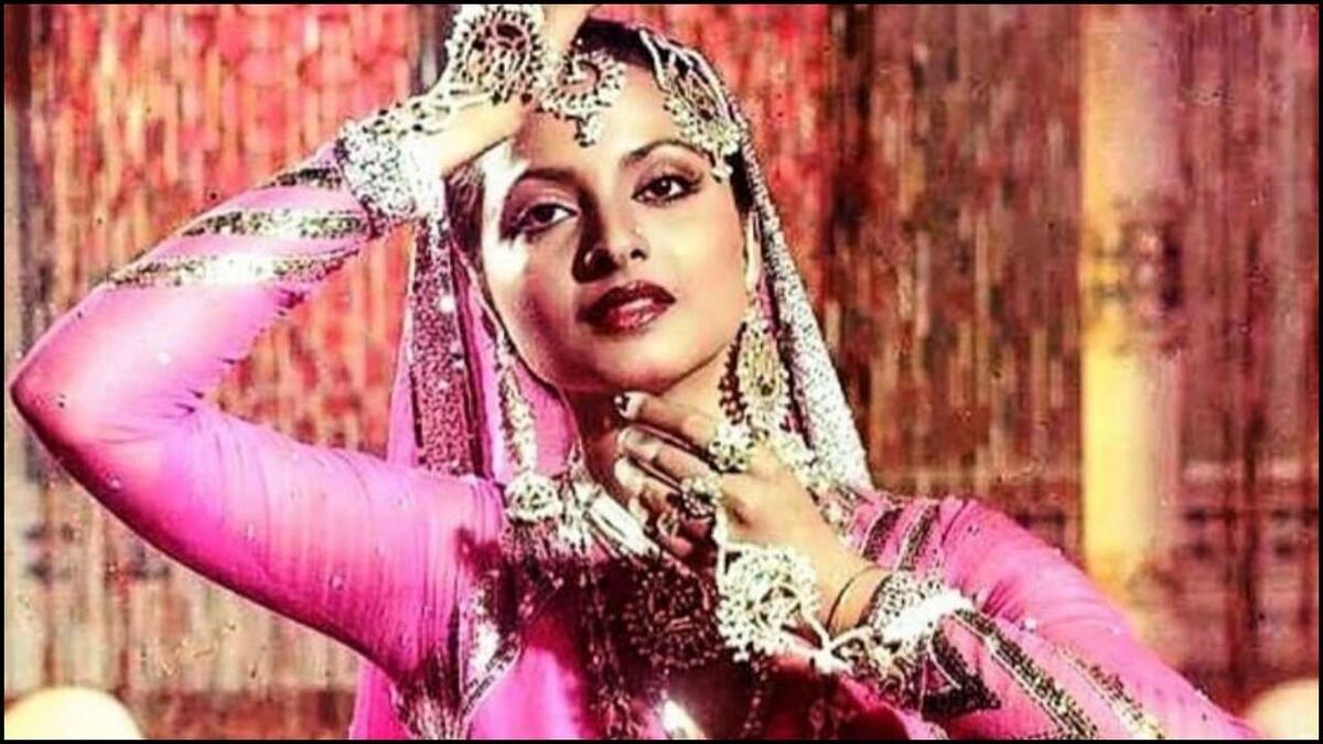 In a career spanning nearly 50 years, Rekha has scored numerous memorable roles in Bollywood films across genres that include ‘Raampur Ka Lakshman’, ‘Kahani Kismat Ki’, ‘Nagin’, and the tragic drama ‘Muqaddar Ka Sikander’. Rekha as courtesan ‘Zohra Begum’ who is romanced by Amitabh’s character, made a huge impact on Bollywood buffs.