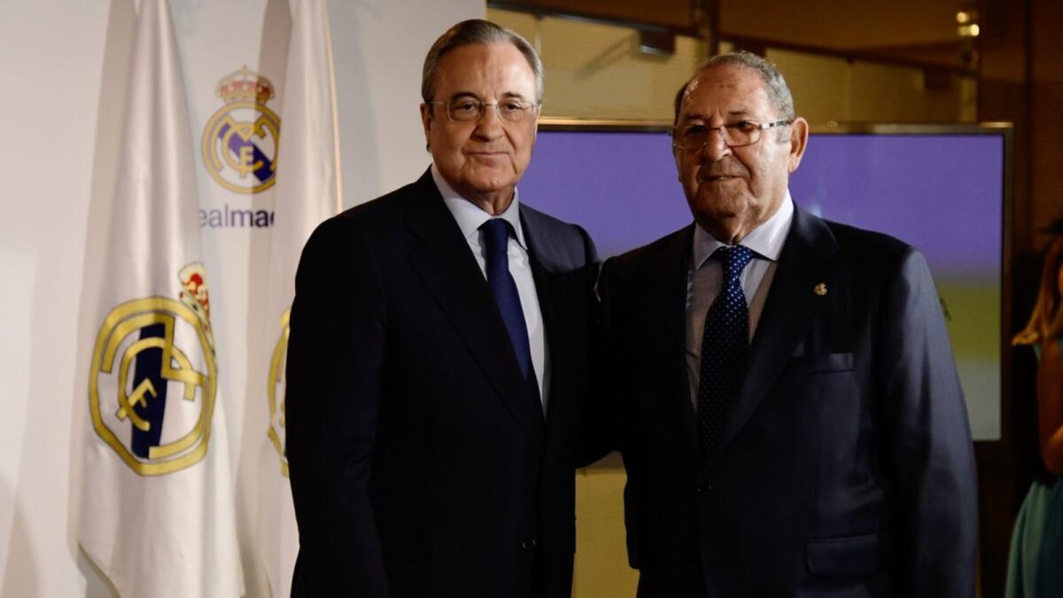 Paco Gento (right) with Real Madrid president Florentino Perez. — AFP file