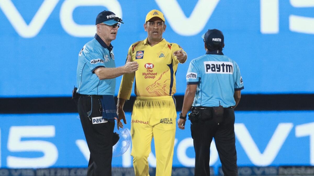 IPL 2019: Dhoni fined 50% match fee for confronting umpires