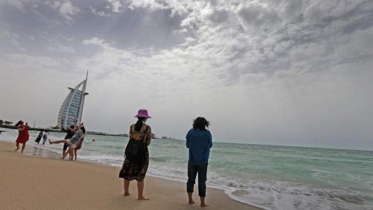 UAE beachgoers warned, rough sea forecast during weekend