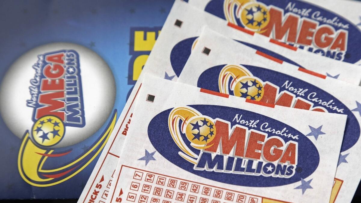 Florida 20-year-old claims $451 million Mega Millions jackpot