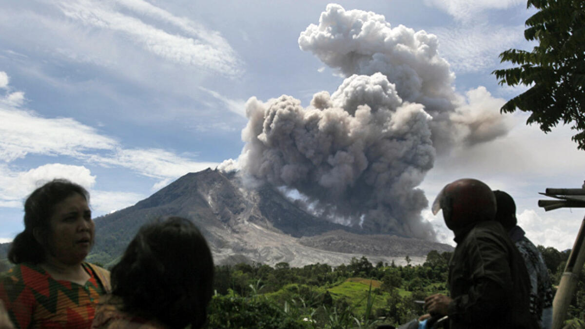 Indonesia evacuates more villagers from volcano area
